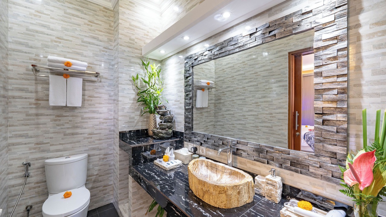 Photo of Bathroom in Kampial