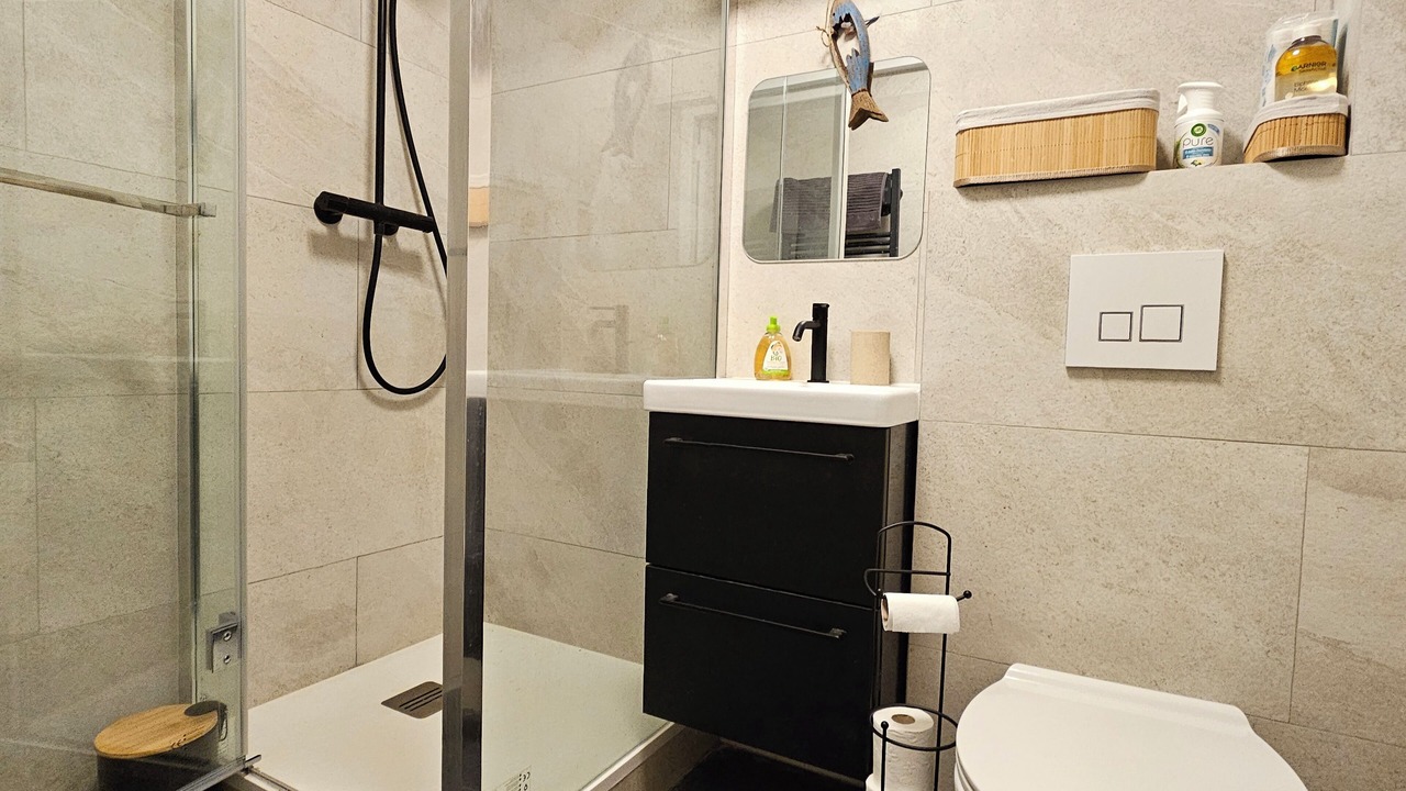 Photo of Bathroom in Saint-Arnoult