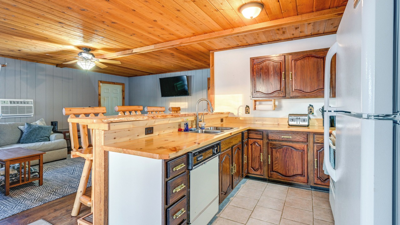 Photo of Kitchen in Lake