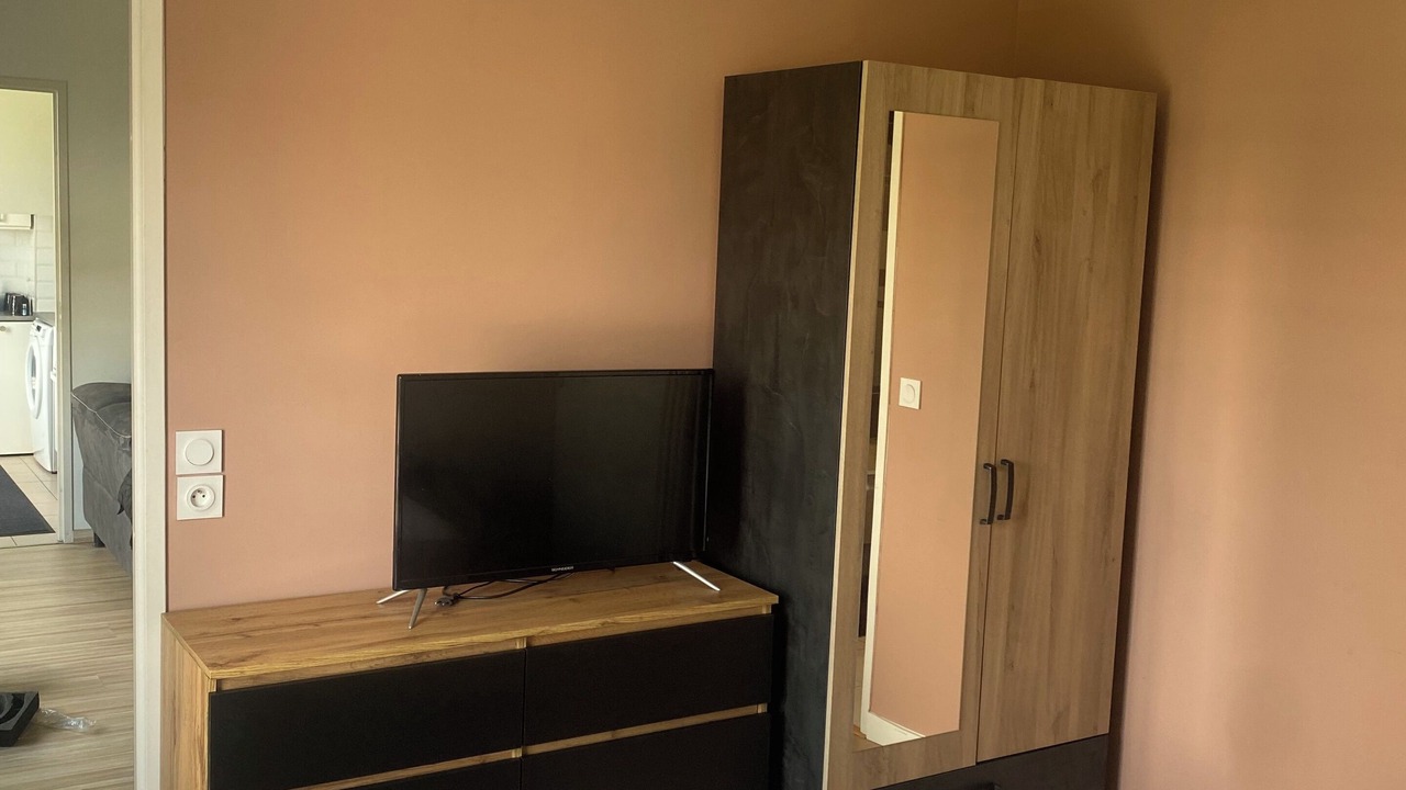 Photo of Bedroom in Le Blanc-Mesnil