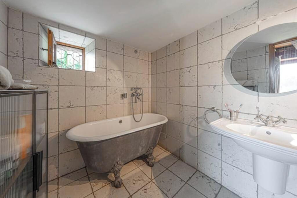 Photo of Bathroom in Genolhac