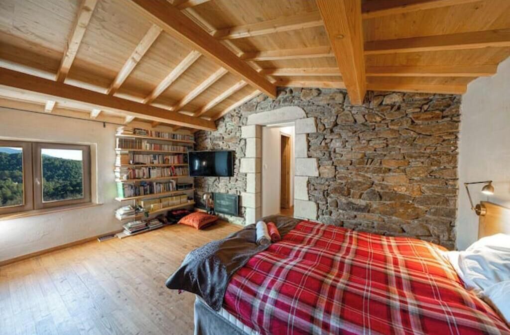 Photo of Bedroom in Genolhac