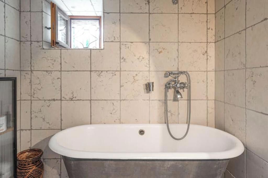 Photo of Bathroom in Genolhac