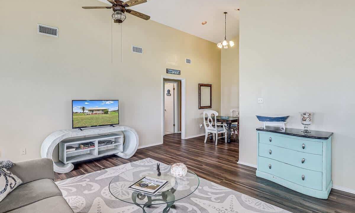 Photo of Livingroom in Aransas Pass
