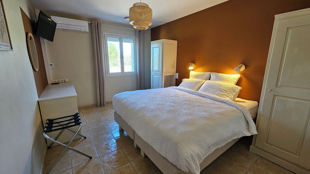 Photo of Bedroom in La Garde-Adhemar