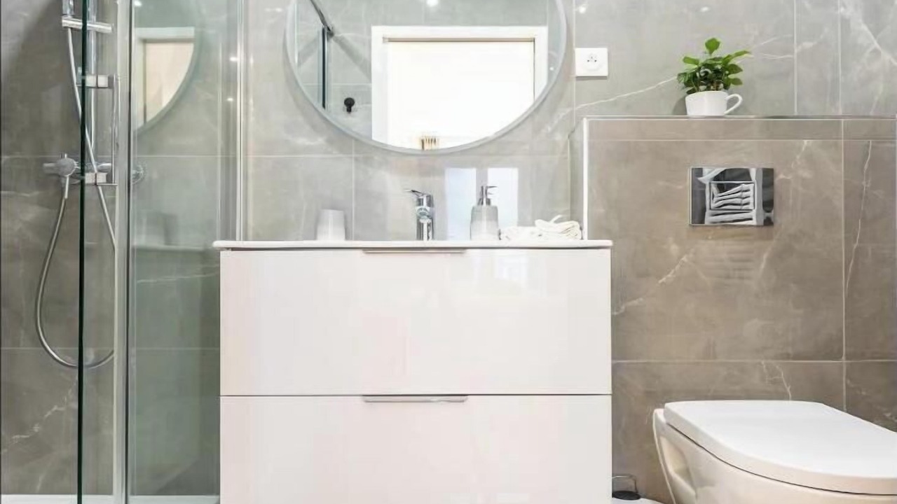 Photo of Bathroom in Saint-Merri