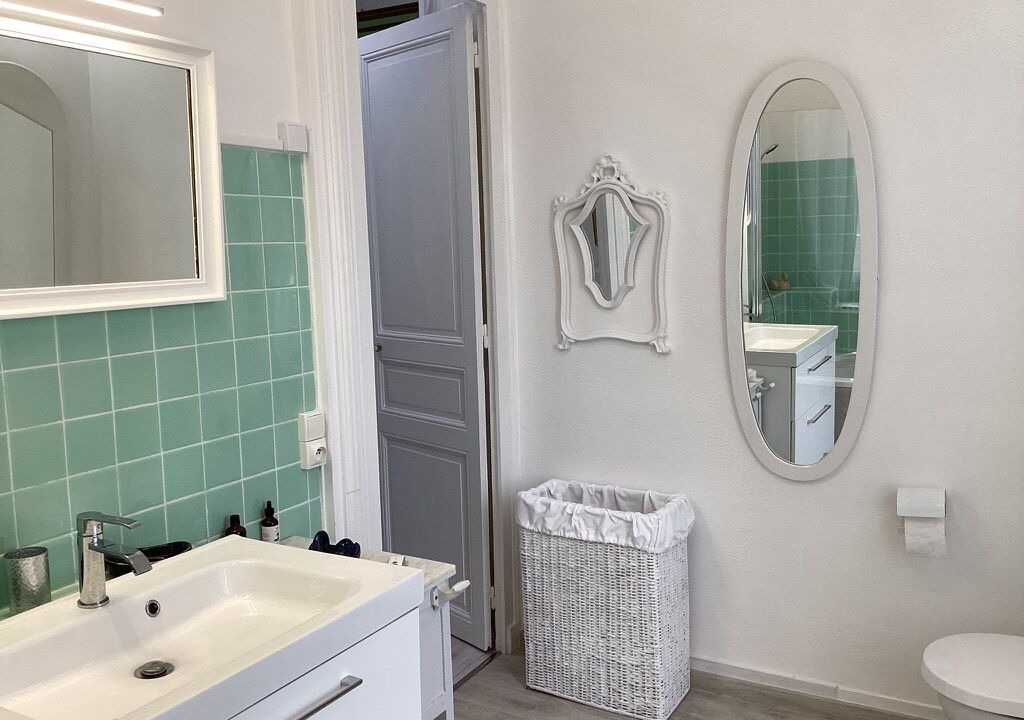 Photo of Bathroom in Le Pouliguen