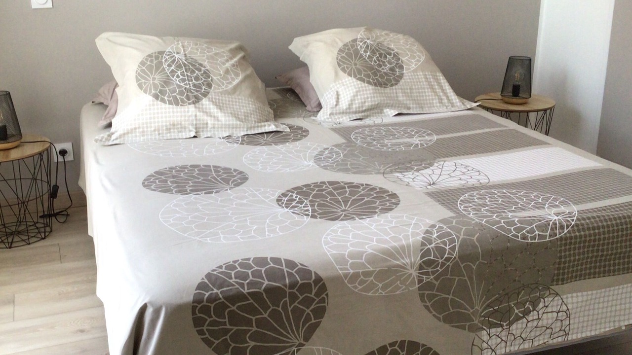 Photo of Bedroom in Theza