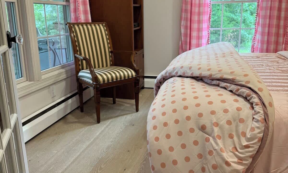 Photo of Bedroom in Mayo