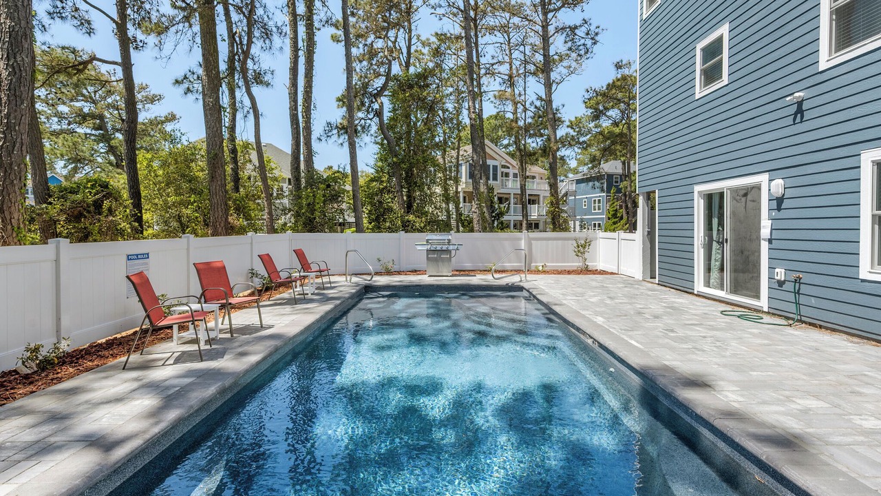 Photo of Outdoor in Corolla Light