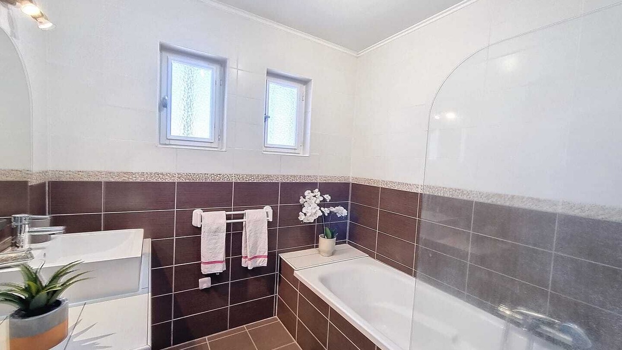 Photo of Bathroom in Elne