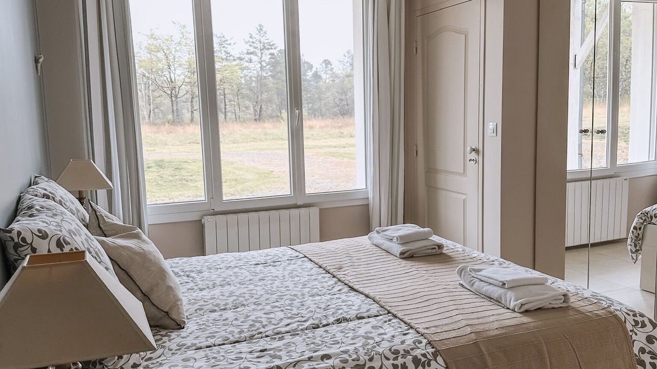 Photo of Bedroom in Saint-Etienne-de-Chigny