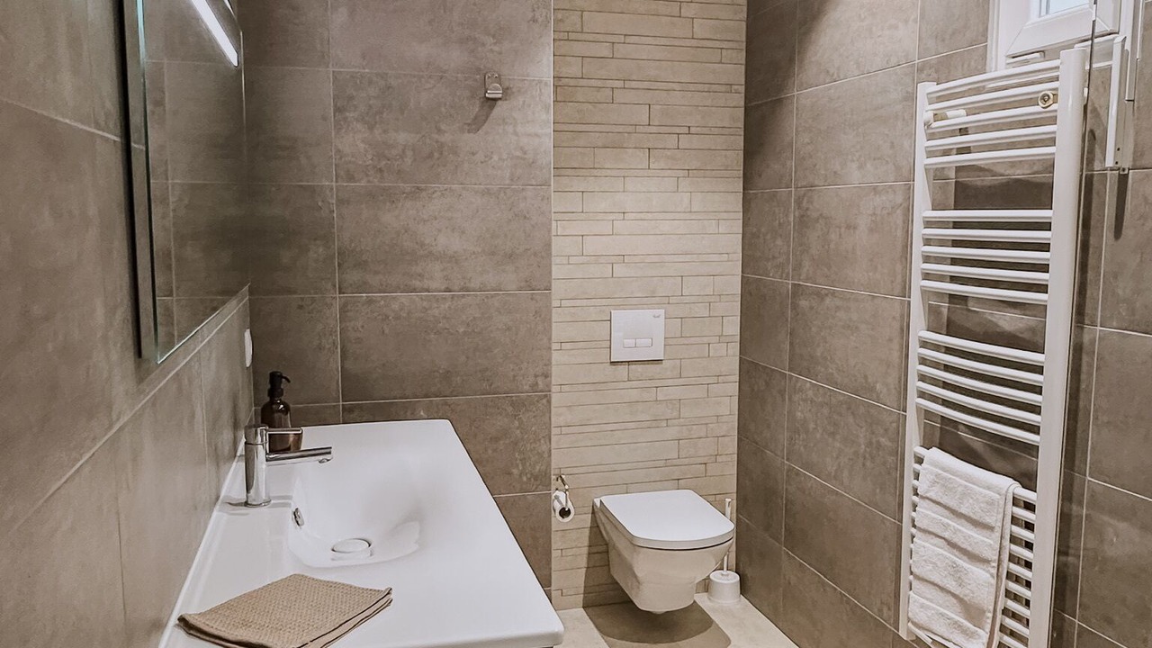 Photo of Bathroom in Saint-Etienne-de-Chigny