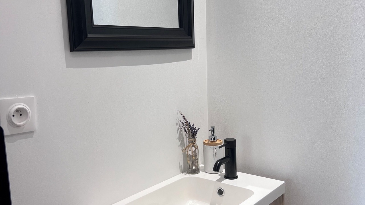 Photo of Bathroom in Milly-sur-Therain