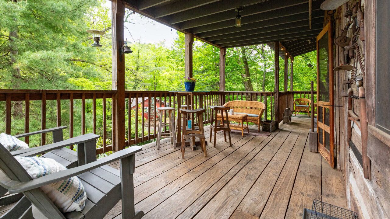 Photo of Patio Balcony in Lake Junaluska