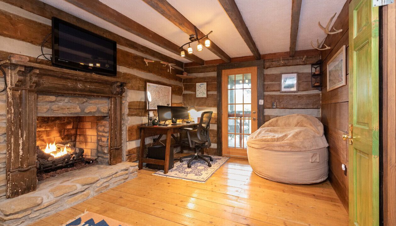 Photo of Livingroom in Lake Junaluska