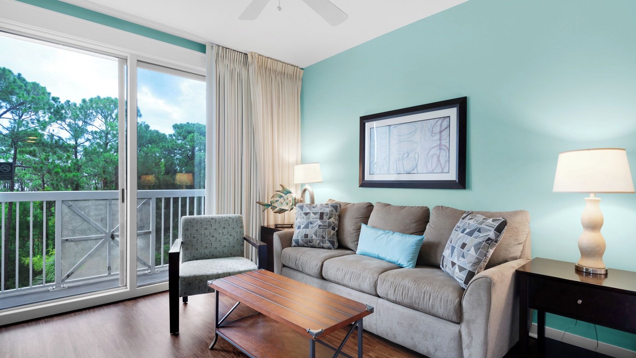 Photo of Livingroom in Baytowne Wharf