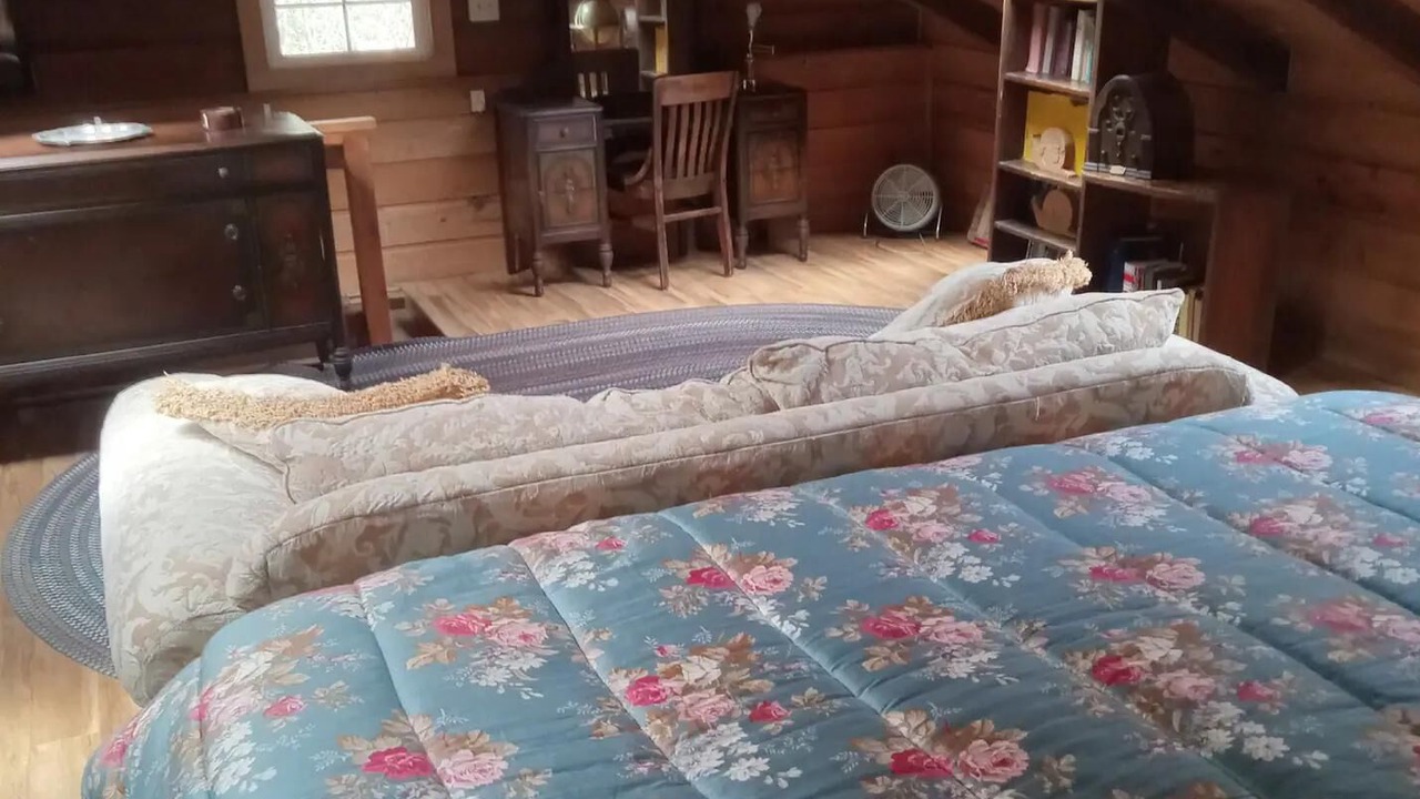 Photo of Bedroom in Canton