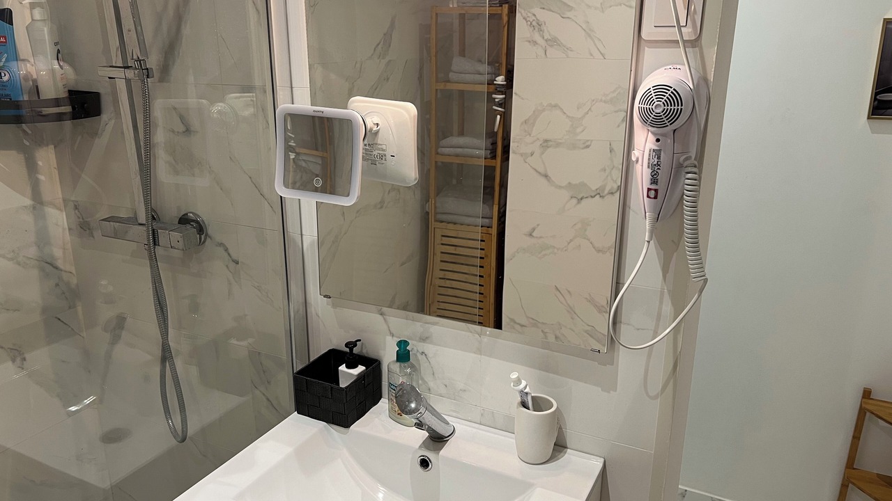 Photo of Bathroom in Bleneau