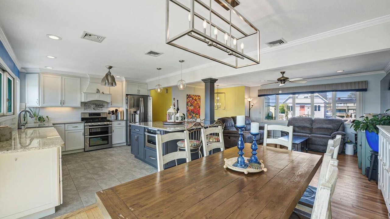 Photo of Livingroom in Massapequa