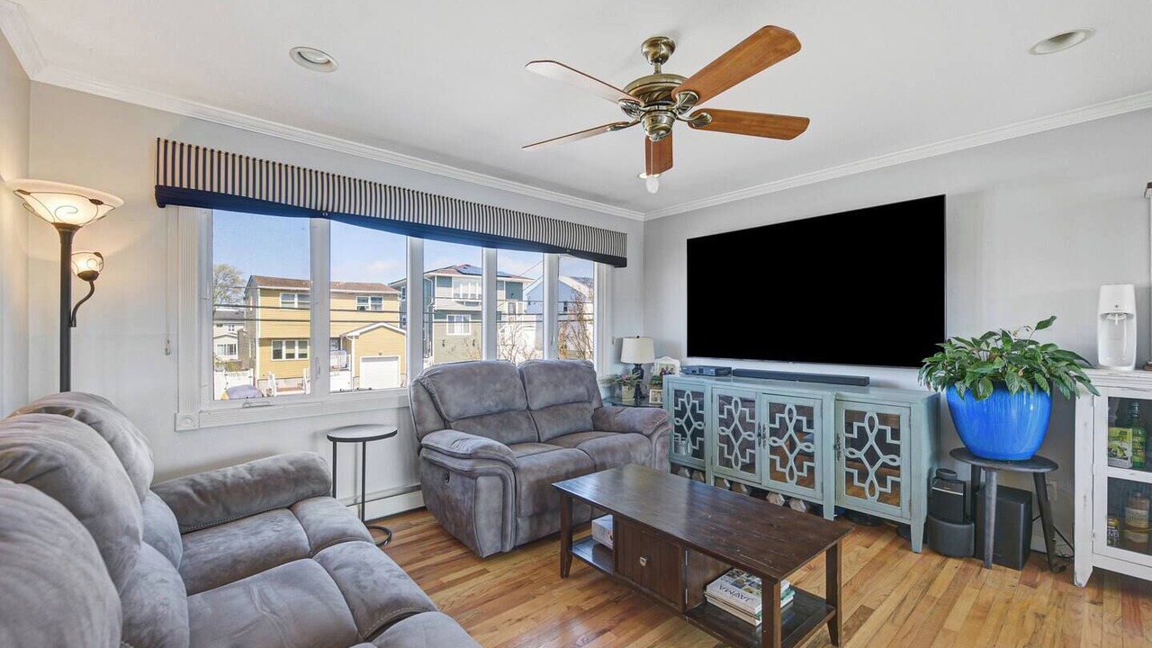 Photo of Bedroom in Massapequa