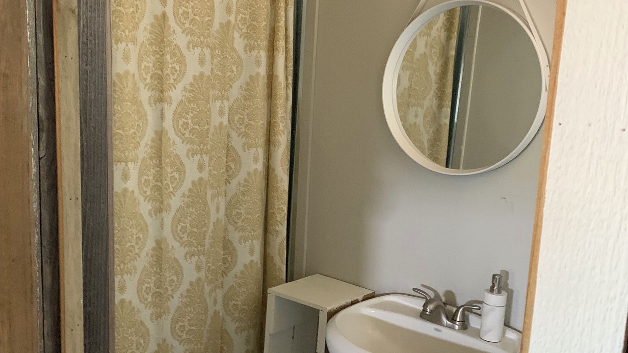Photo of Bathroom in Woodville