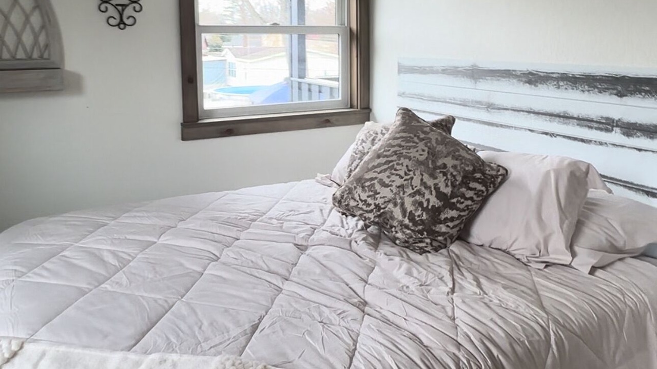 Photo of Bedroom in Verona Beach