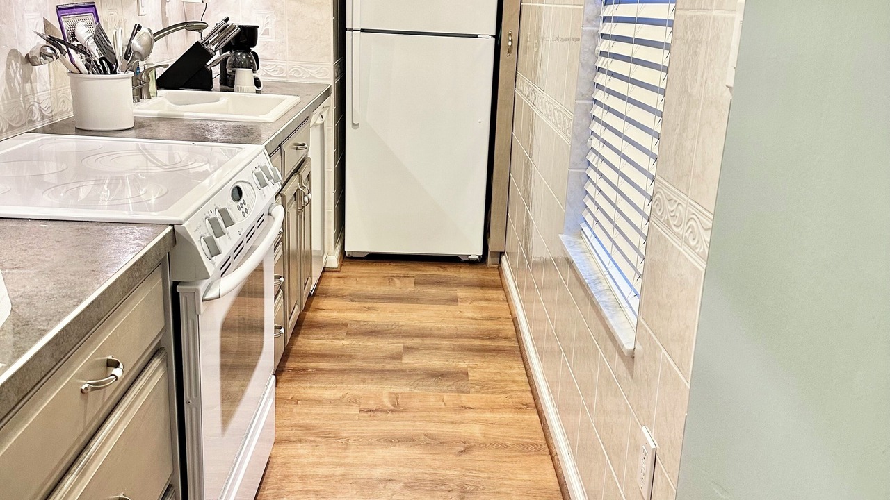 Photo of Kitchen in Caine Woods