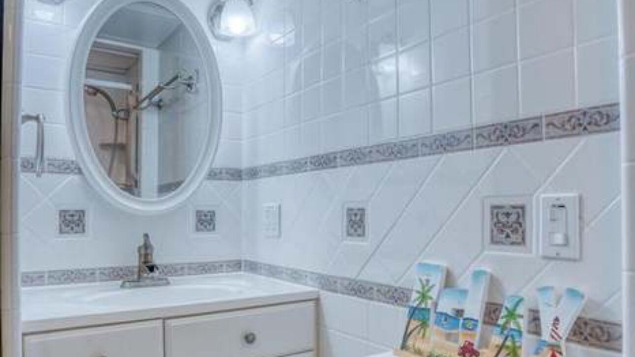 Photo of Bathroom in Caine Woods