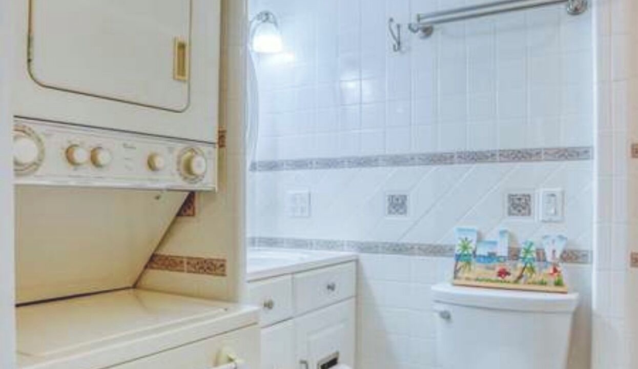 Photo of Bathroom in Caine Woods