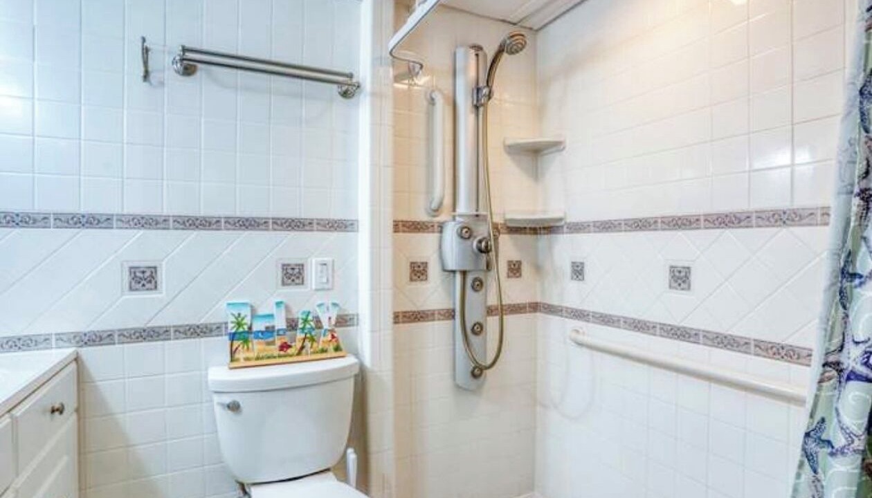 Photo of Bathroom in Caine Woods