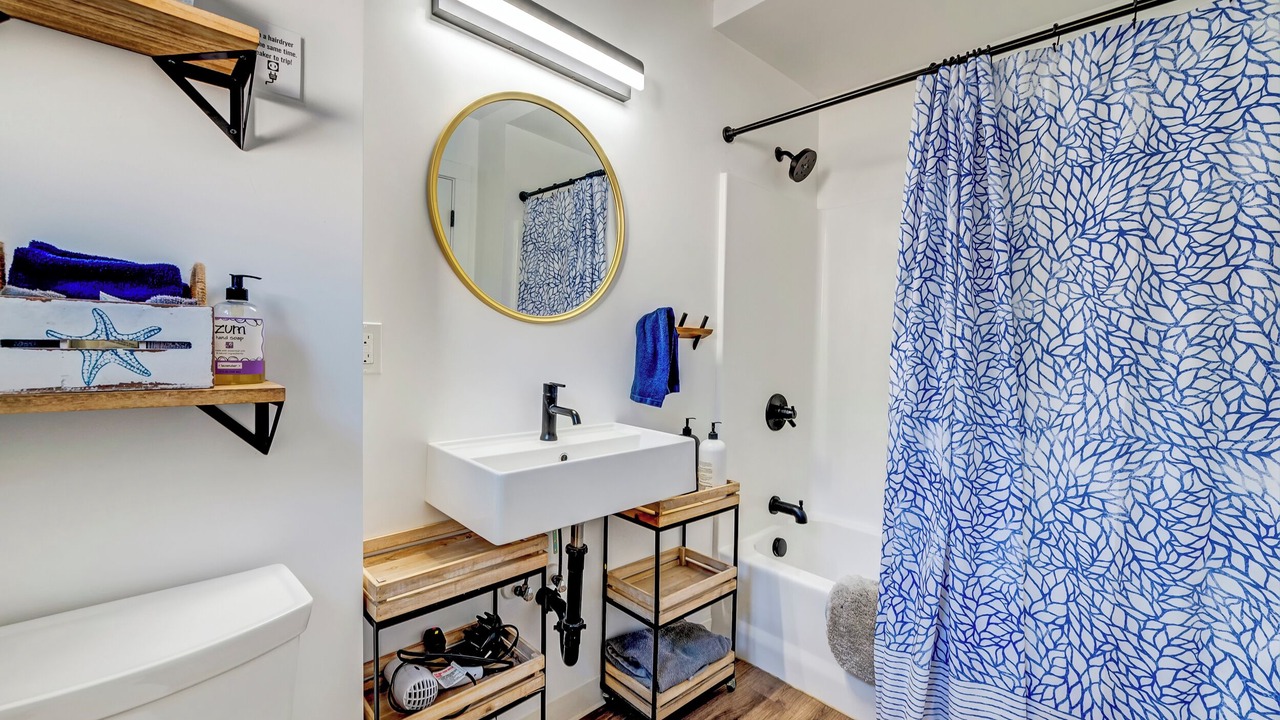 Photo of Bathroom in Yachats