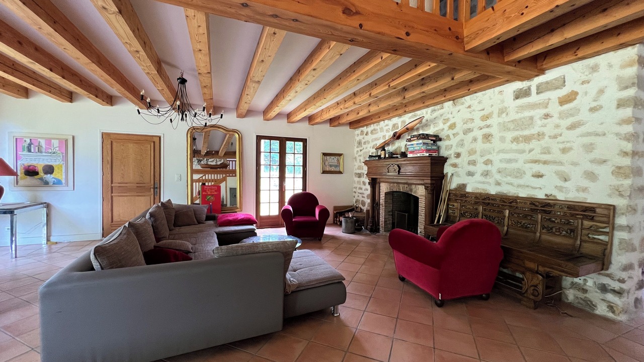 Photo of Livingroom in Noisy-sur-Ecole