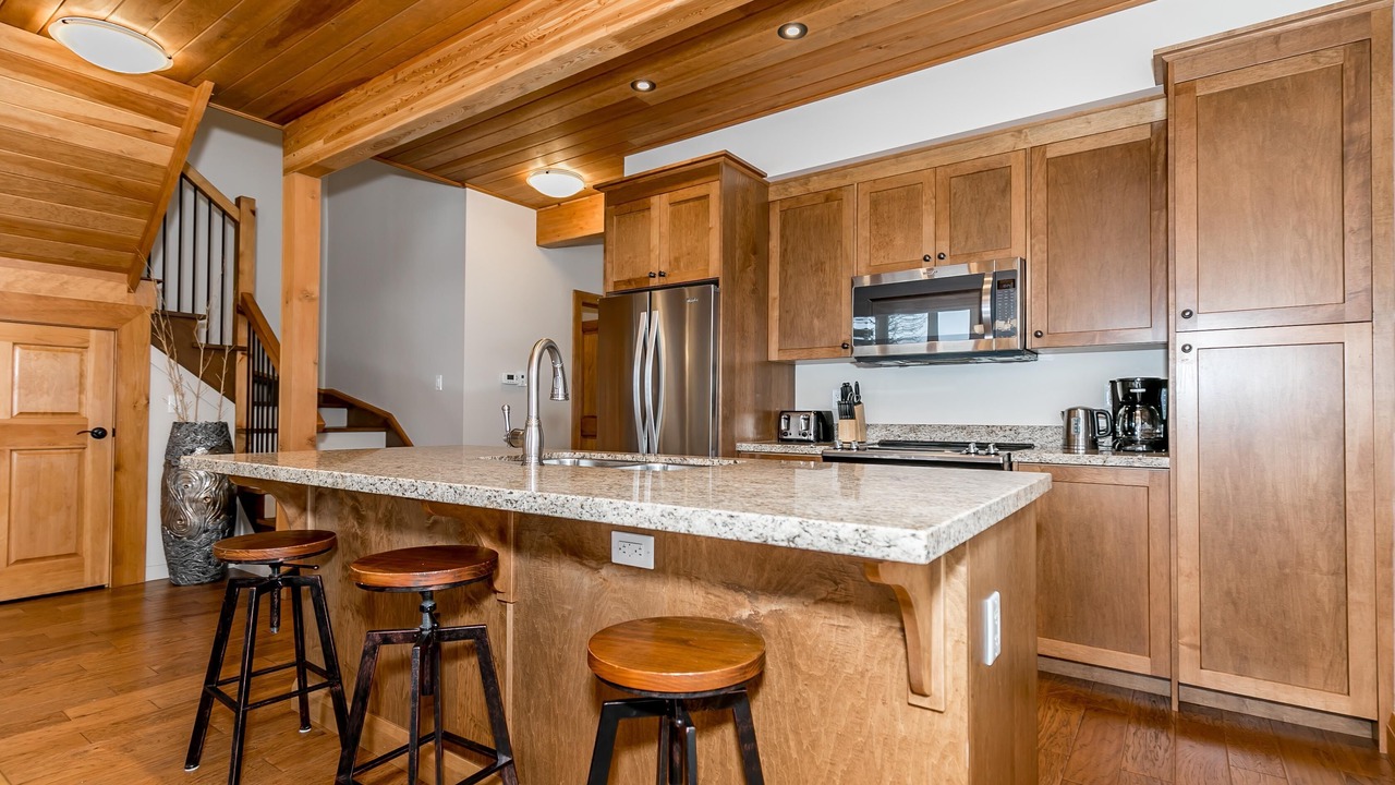 Photo of Kitchen in Muskoka Lakes