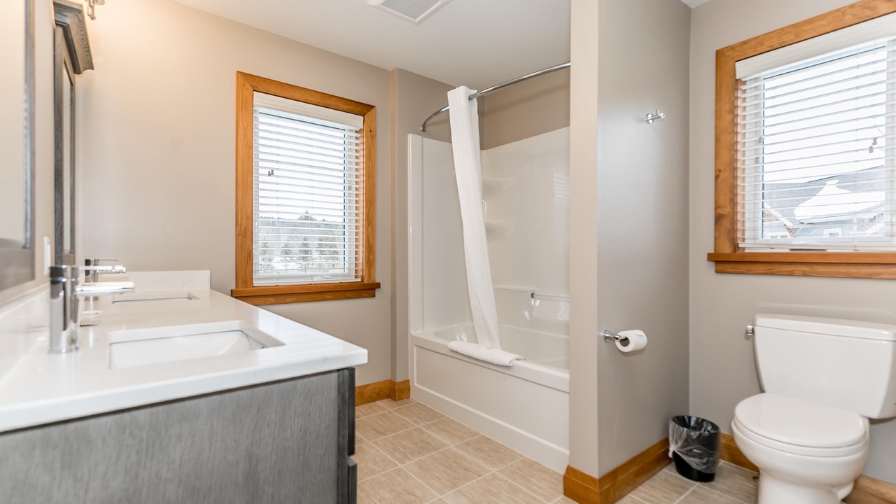 Photo of Bathroom in Muskoka Lakes