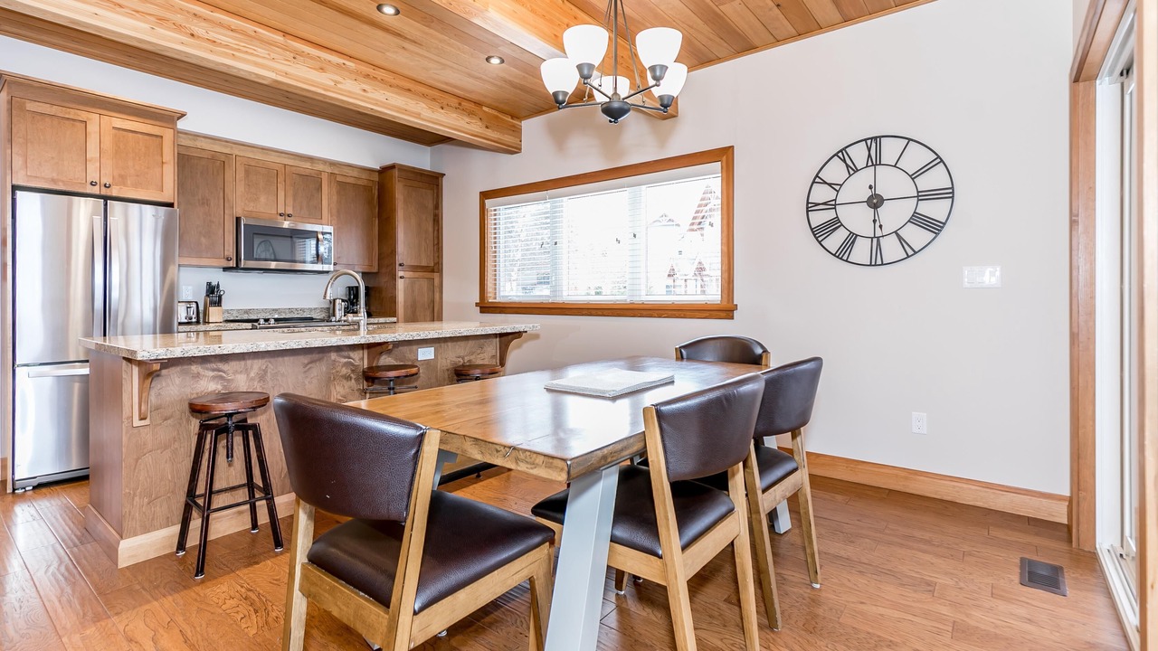 Photo of Kitchen in Muskoka Lakes