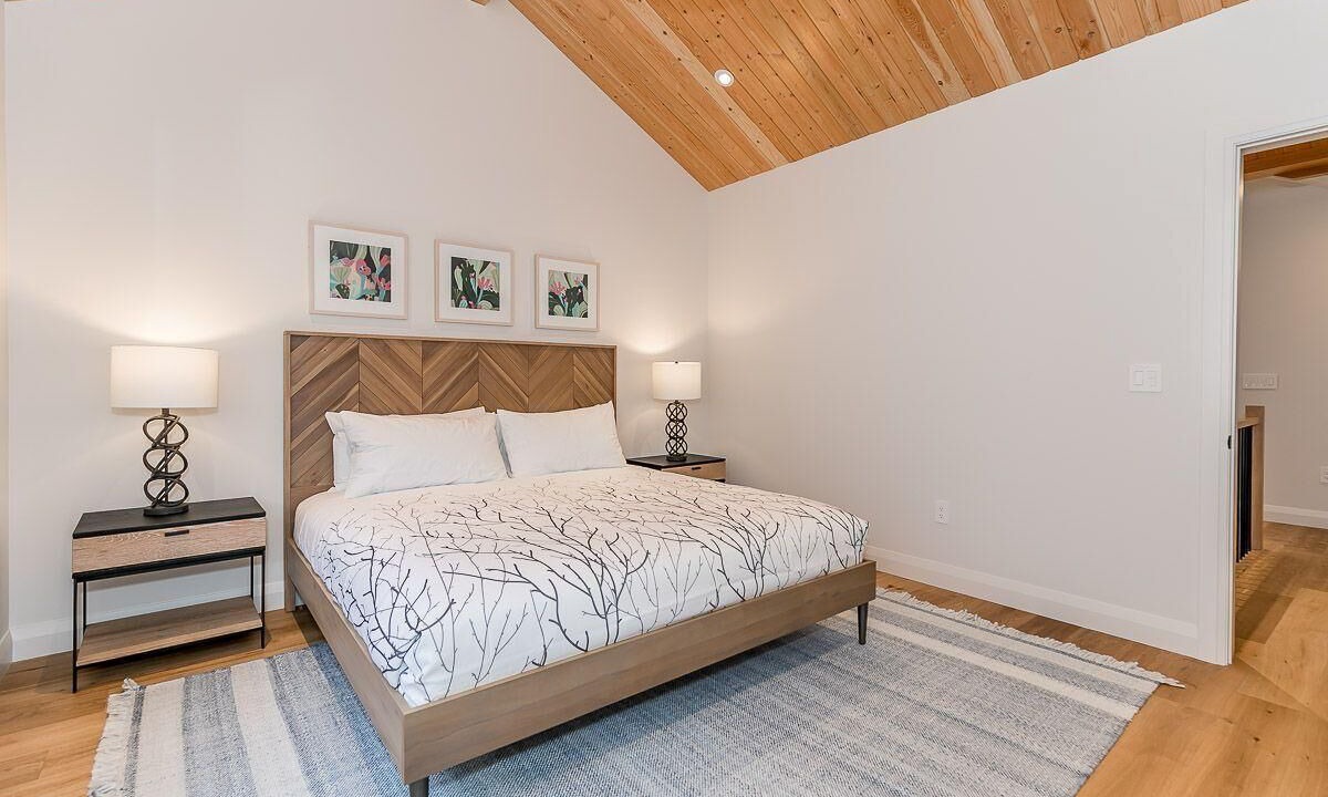 Photo of Bedroom in Muskoka Lakes