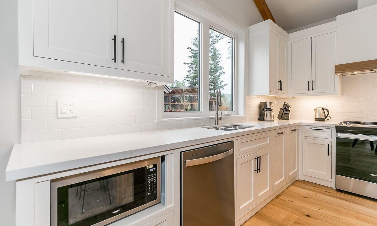 Photo of Kitchen in Muskoka Lakes