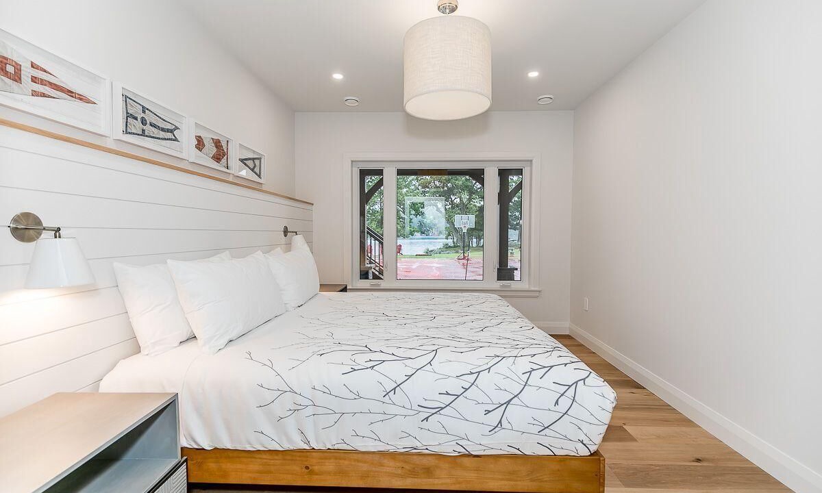 Photo of Bedroom in Muskoka Lakes