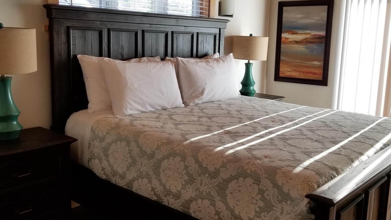 Photo of Bedroom in Muskoka Lakes