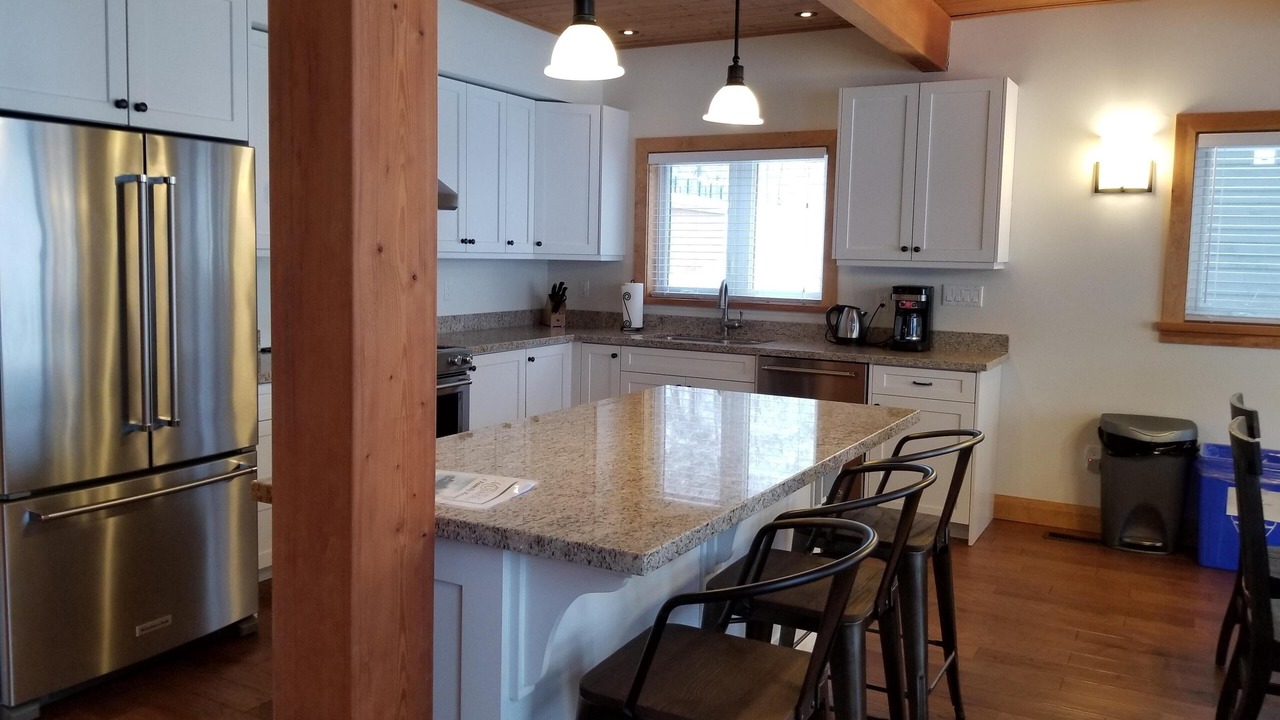 Photo of Kitchen in Muskoka Lakes