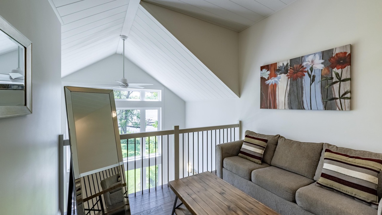 Photo of Livingroom in Muskoka Lakes