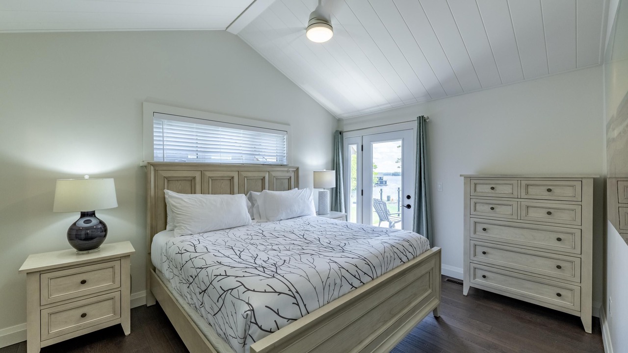 Photo of Bedroom in Muskoka Lakes