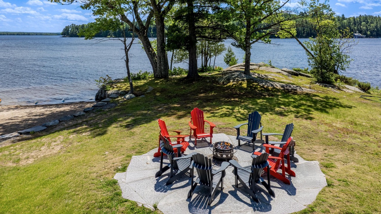 Photo of Patio Balcony in Muskoka Lakes