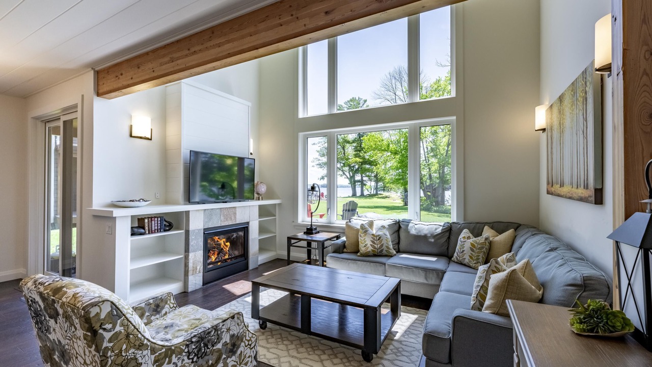 Photo of Livingroom in Muskoka Lakes