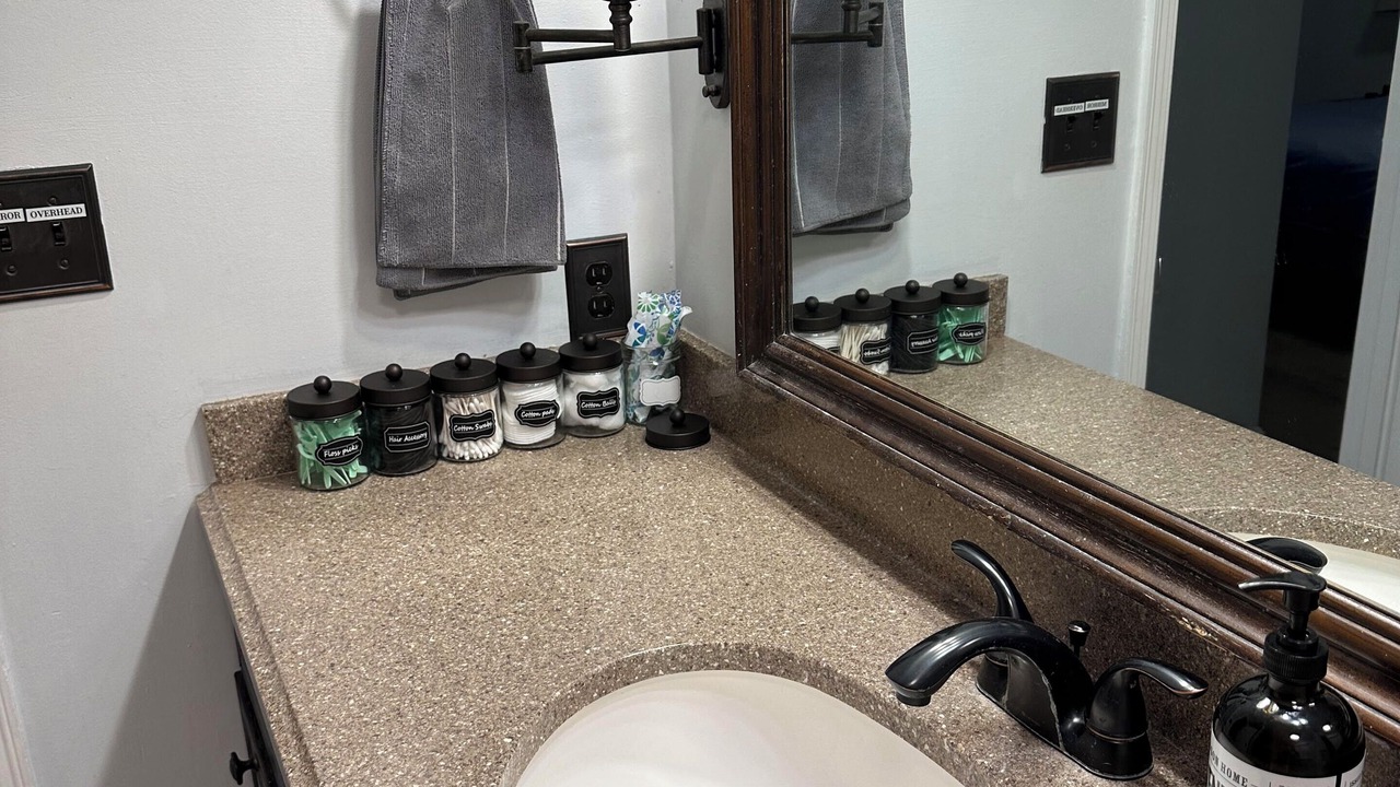 Photo of Bathroom in Gunter Afs