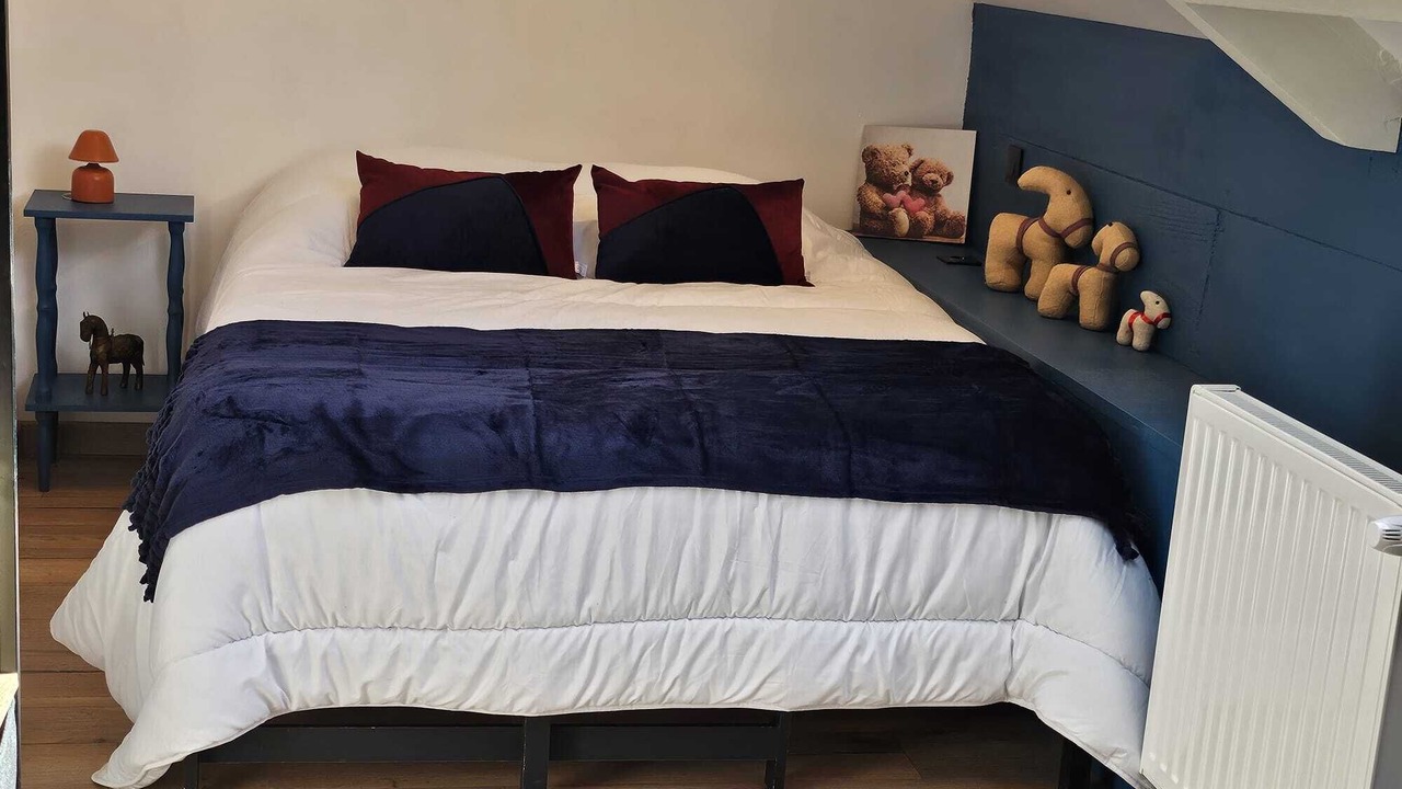 Photo of Bedroom in Esson