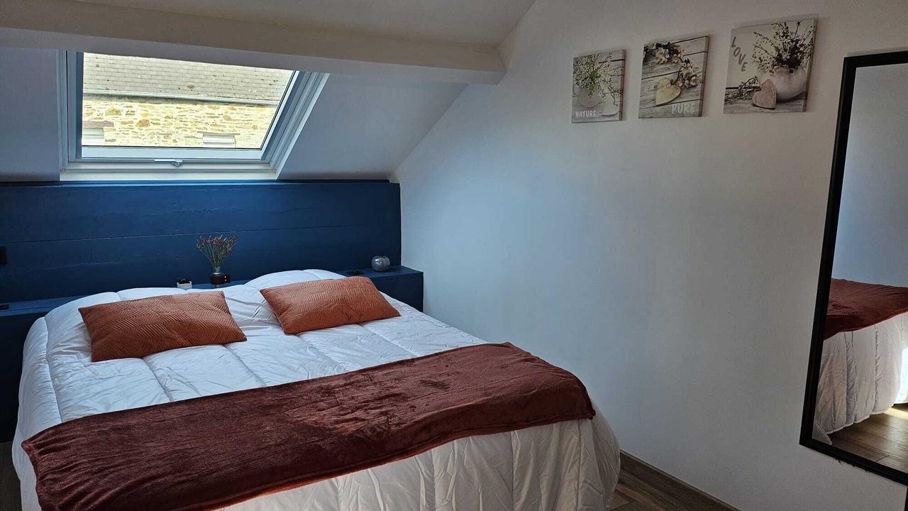 Photo of Bedroom in Esson