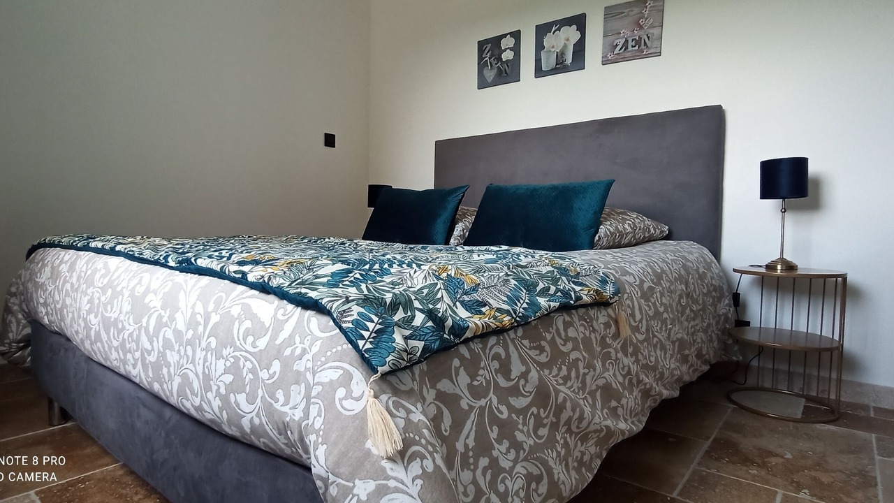 Photo of Bedroom in Esson