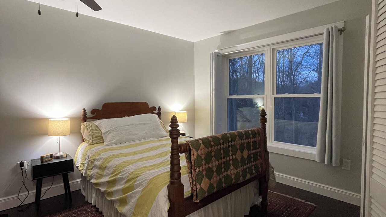 Photo of Bedroom in Round Lake
